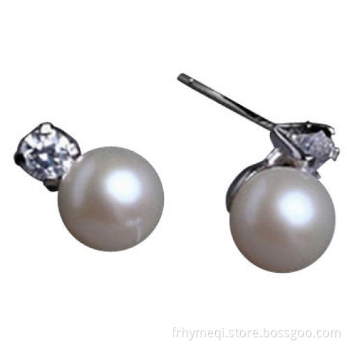 Pearl Stud Earring with Sterling Silver-plated Copper